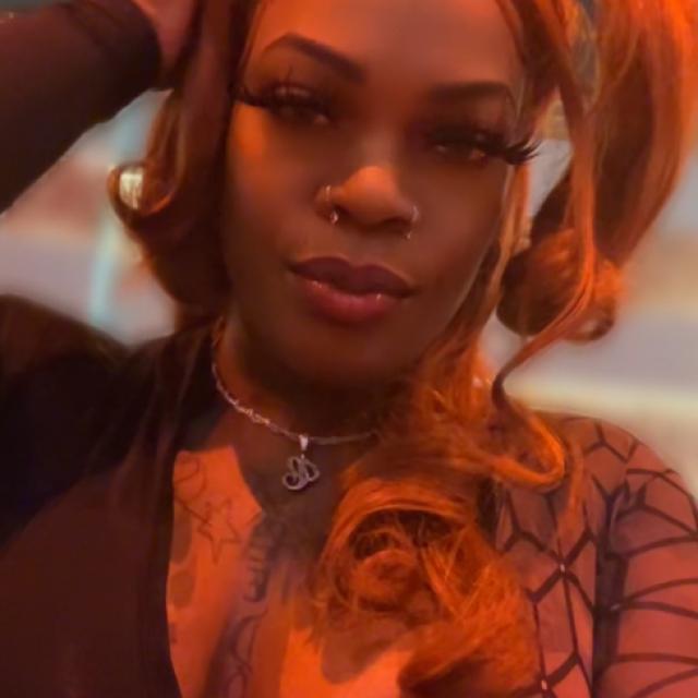 Queeneyez's picture Queeneyez's picture