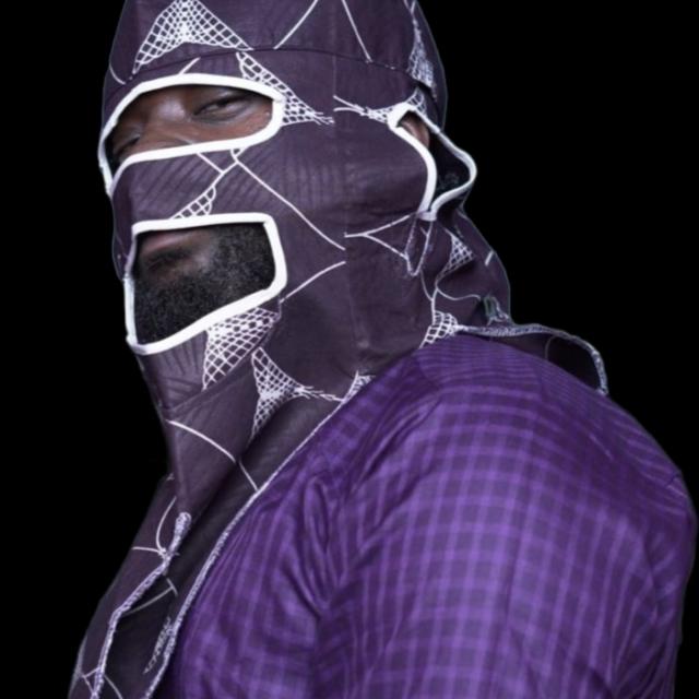 GUISEDENTERTAINER's picture