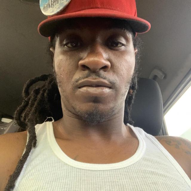 Yung GeeQue's picture Yung GeeQue's picture