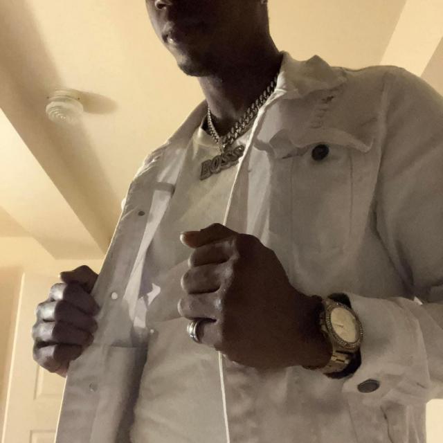 Knew Money the Business's picture Knew Money the Business's picture