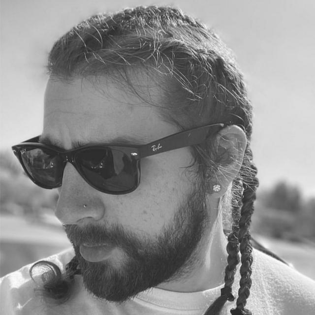 maxdeeb's picture