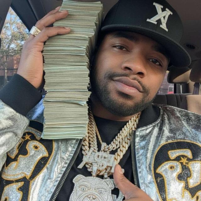 TrailaMobBreez's picture TrailaMobBreez's picture