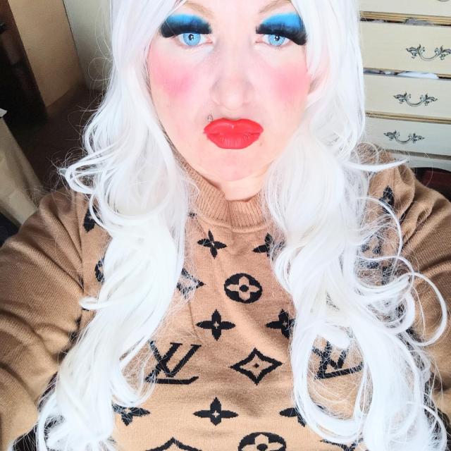 Queen Cherry Cat Hollywood's picture