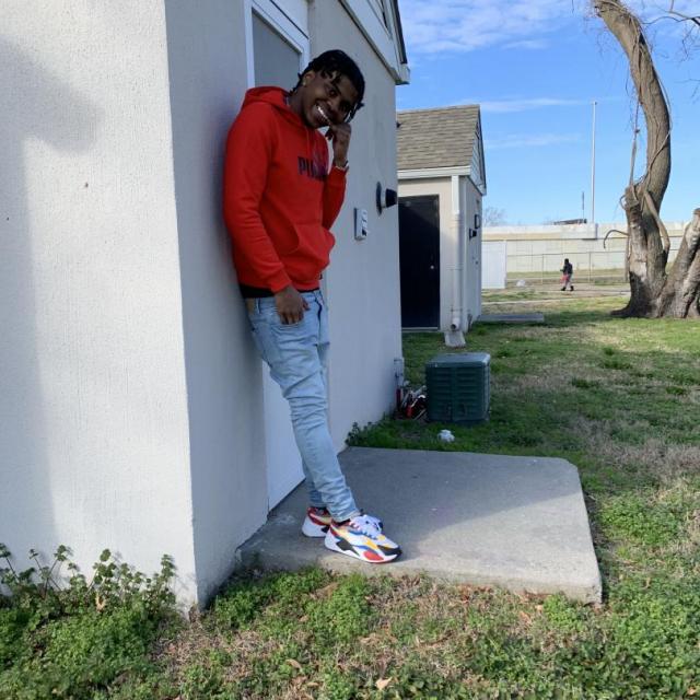 Yungrozay1k's picture