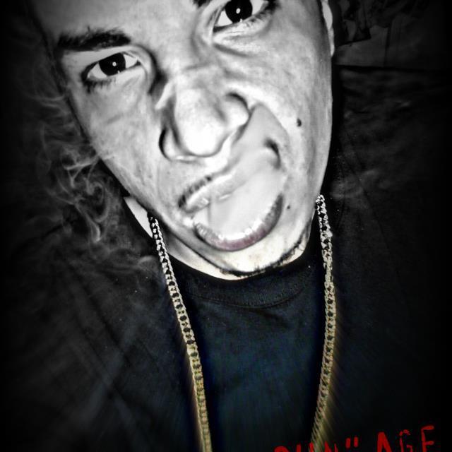 yungage23's picture yungage23's picture
