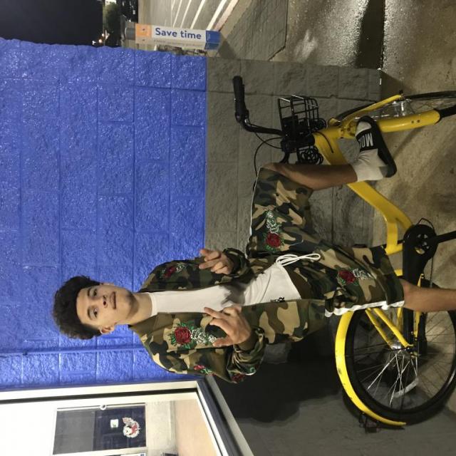 2x's picture 2x's picture