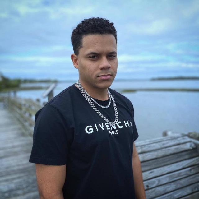 Jay Tavarez's picture Jay Tavarez's picture