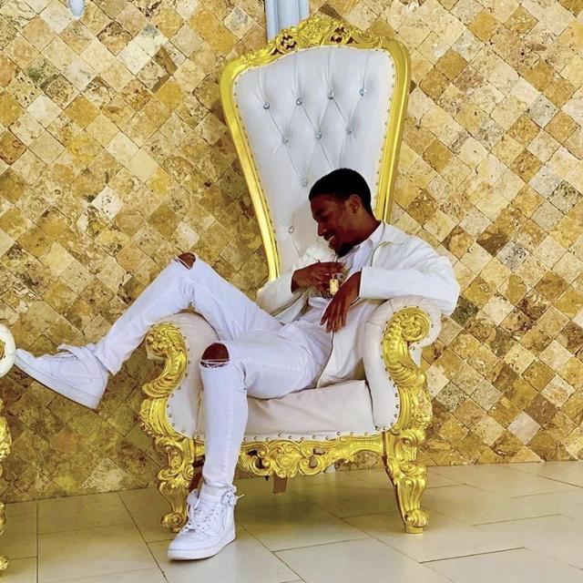 K1NGJAMAL's picture K1NGJAMAL's picture