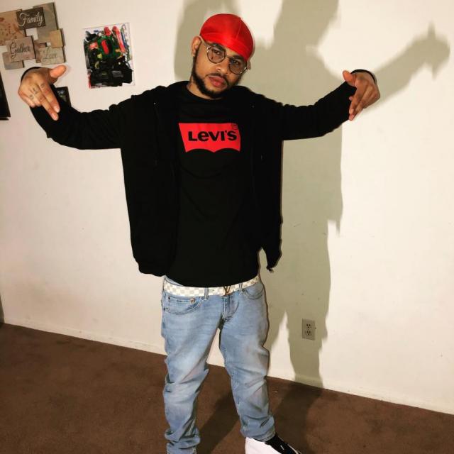 DatniggaVa's picture DatniggaVa's picture