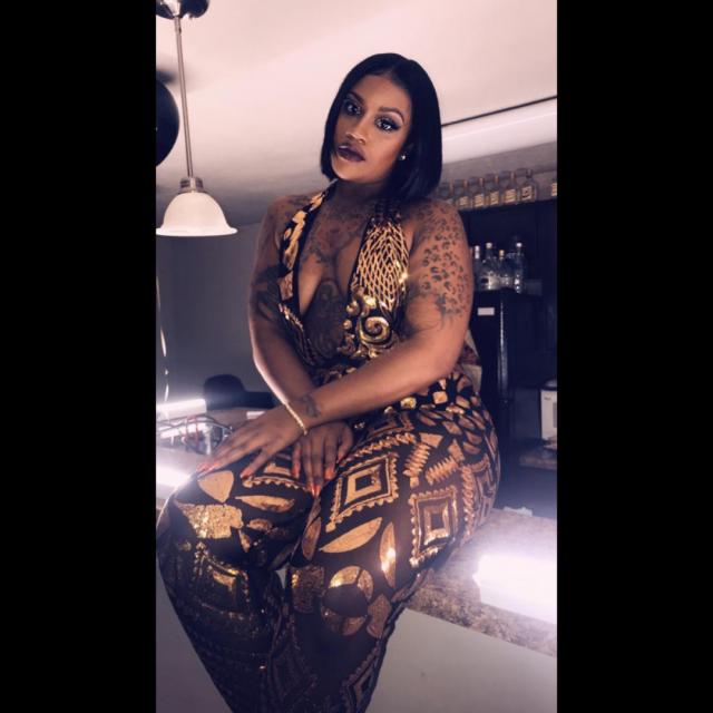 Micki Cakes's picture Micki Cakes's picture