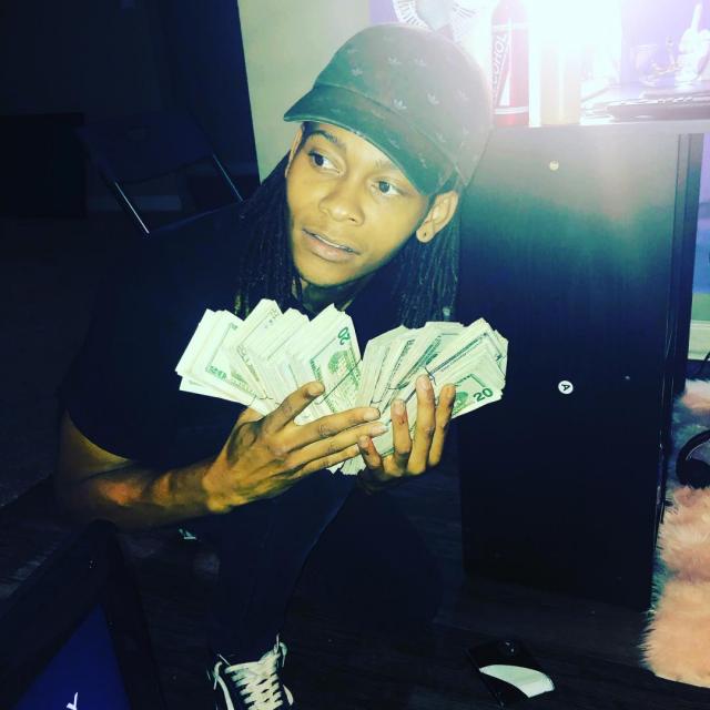 MA$$IVE's picture MA$$IVE's picture