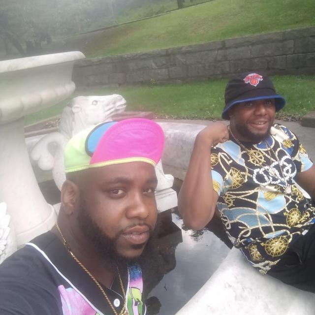 Press Grxxve's picture Press Grxxve's picture