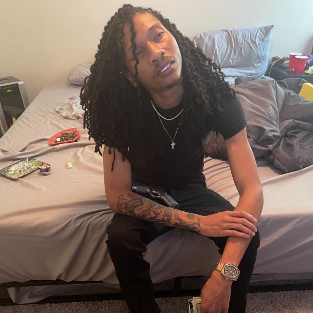 SkinnyQuon's picture SkinnyQuon's picture