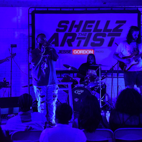 ItzSHLZ brings his album “Pain N Lyrics” to life through an Experience. 