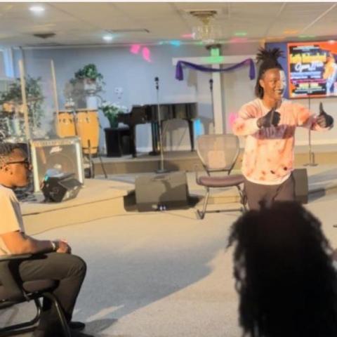 Popeyee filmed his son performance.