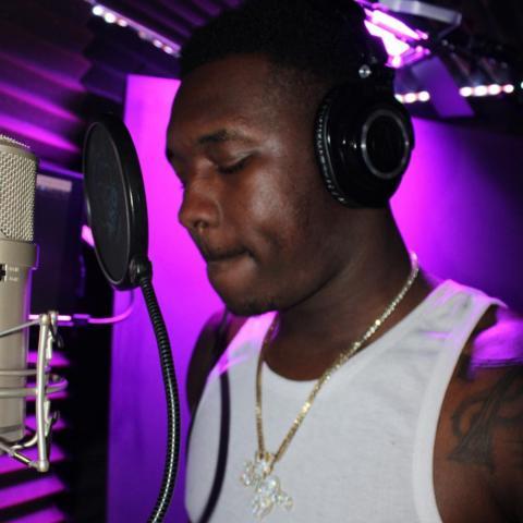 YungDave67 — The Voice, The Vision, The Vibe of Philly Featured in Rolling Hype